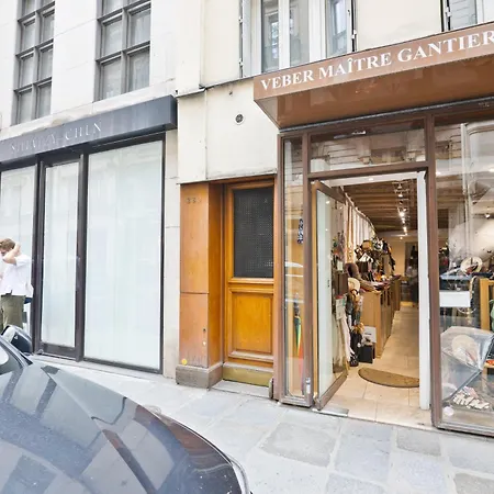 Apartment Heart Of Paris-studio-4p-saint Honore-free Netflix Paris